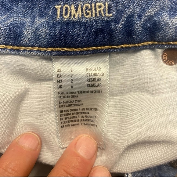 American Eagle Tomgirl Distressed Jeans‎ Size 2 Regular Light Wash - Picture 12 of 14